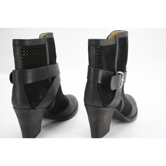 Aquatalia by Mravin K Fawn Black Mesh Suede Ankle Boots size 6 Heel Toe - Picture 5 of 11